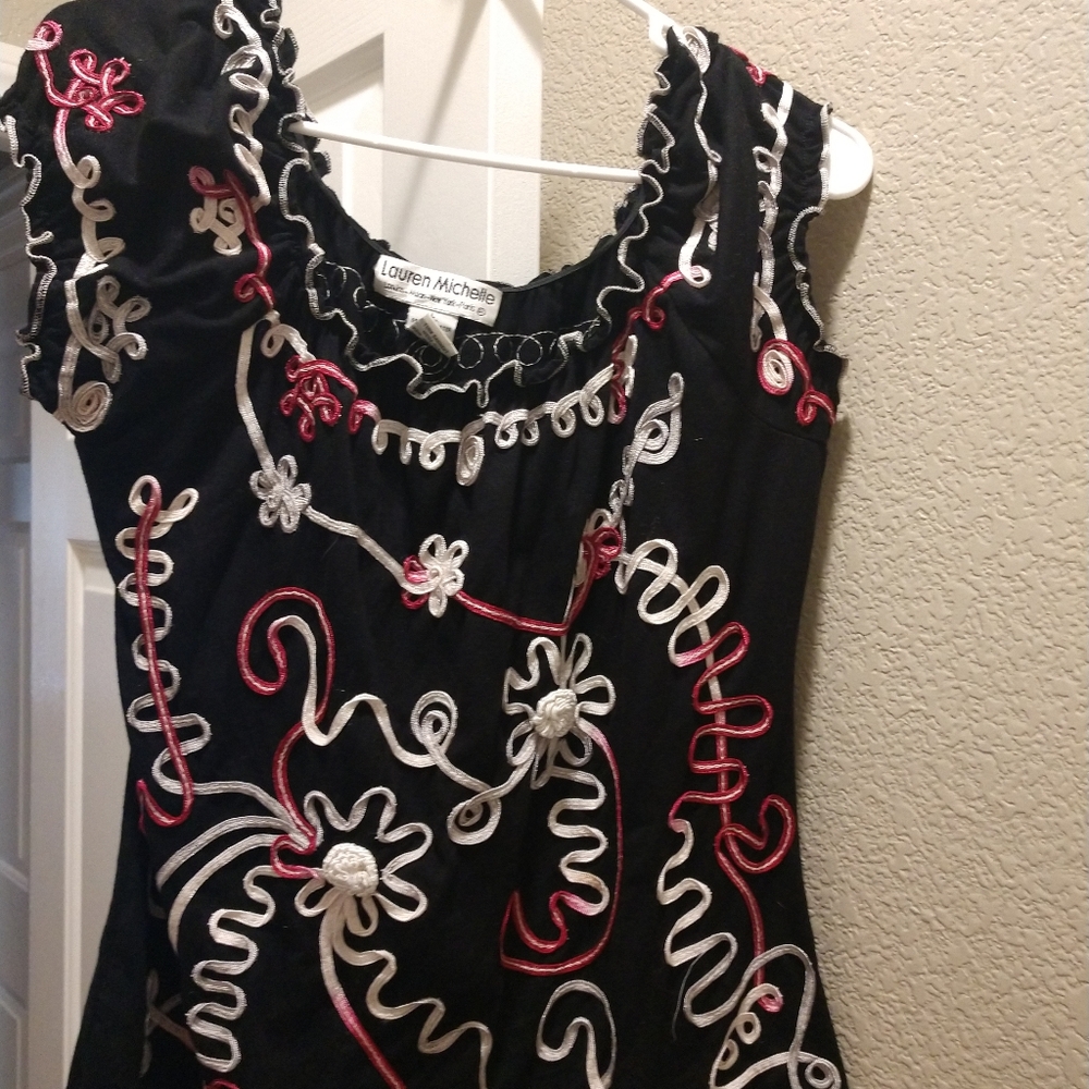 Lauren Michelle size L ladies ribbon top